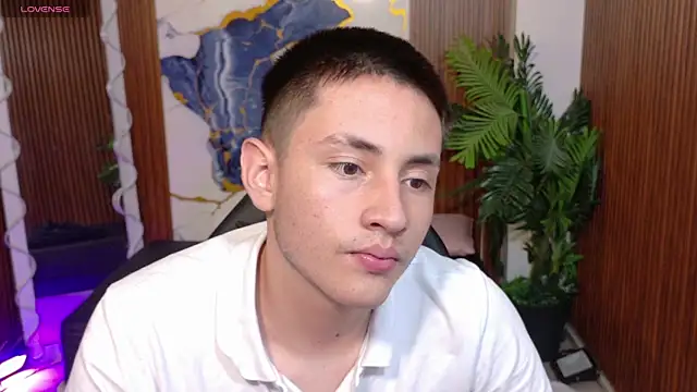 Andres_Tay live XXX chat