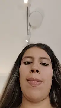EMILIIA_RICHTER__ Obrolan Langsung XXX