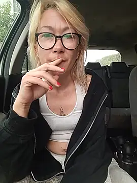 Timide_girl17 – Naživo XXX chat