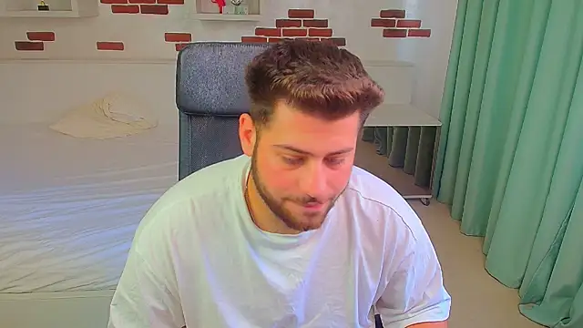 DaxGreer Adlı Modelin Canlı XXX Sohbeti
