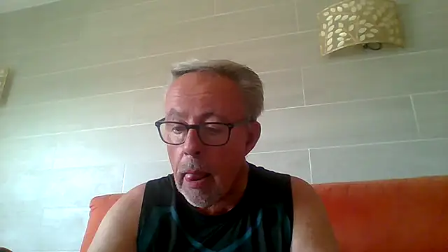 tuggy59: онлайн-секс-чат