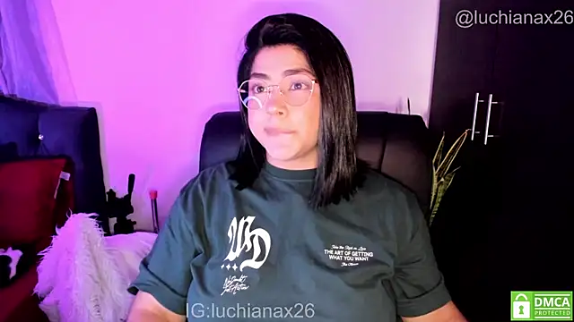 Živý XXX chat lucy26_