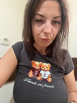 Almmaxxxx Chat XXX in diretta