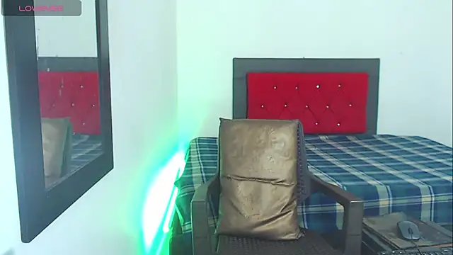 gregoryhoot Live XXX-chat