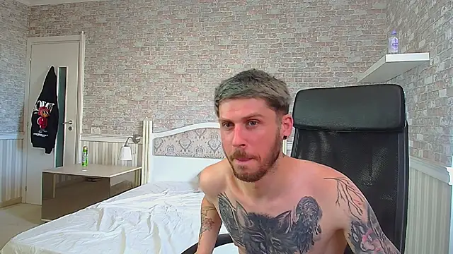 Chatroom XXX en direct de JonahShaw