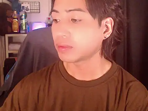 Ryu_23 Chat XXX in diretta