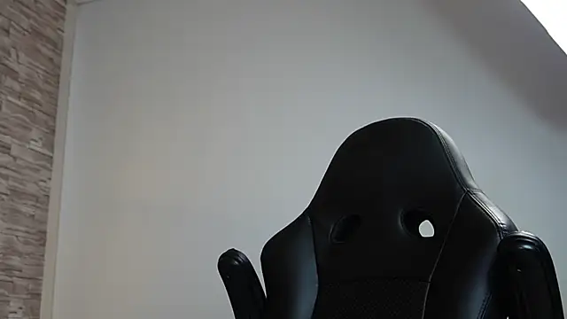 Онлайн чат XXX aaron_bolt