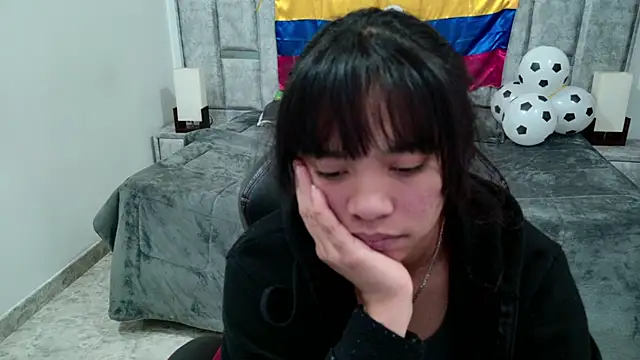 laureentt_'s Live XXX Chat