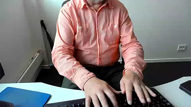 Chatroom XXX en direct de Buggemann