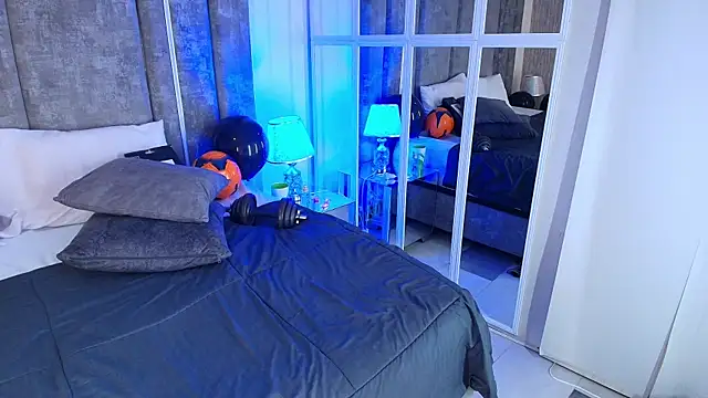LycanMushu – Naživo XXX chat