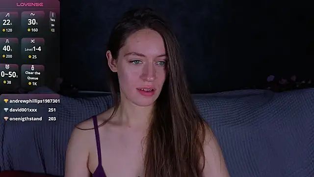 Chat +18 de Agnes_Wells ao vivo