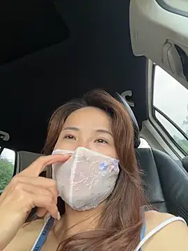 kiss_loo 即時 XXX 聊天