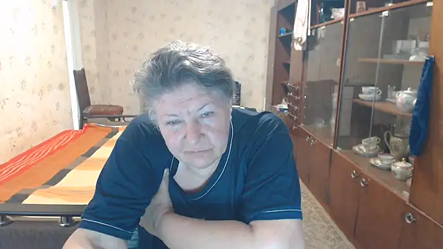 HotLusi élő XXX-chatje