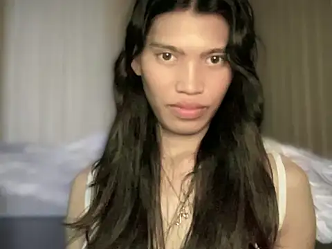 Yourgoddess_jayve élő XXX-chatje