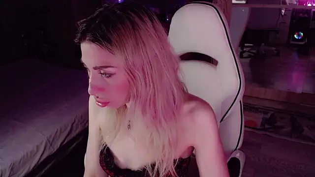 Chat XXX en directo de AnnieGOld_