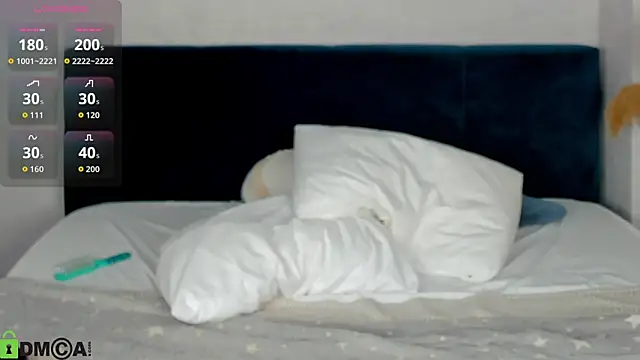 Esme_Runn élő XXX-chatje