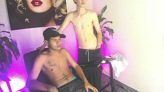 Alexi_hot23 élő XXX-chatje