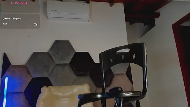 Latrellx7 Webcamshow