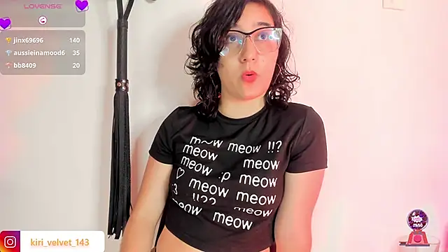 Chatroom XXX en direct de Kiri_Velvet