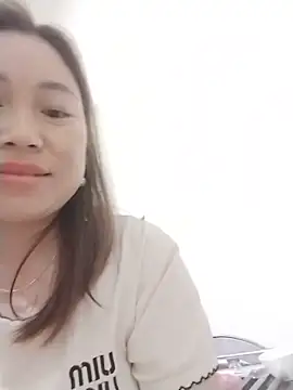Cong2211's Live XXX Chat