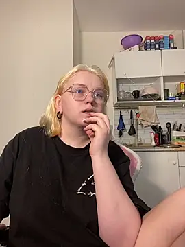 soft_focusn Live XXX chat