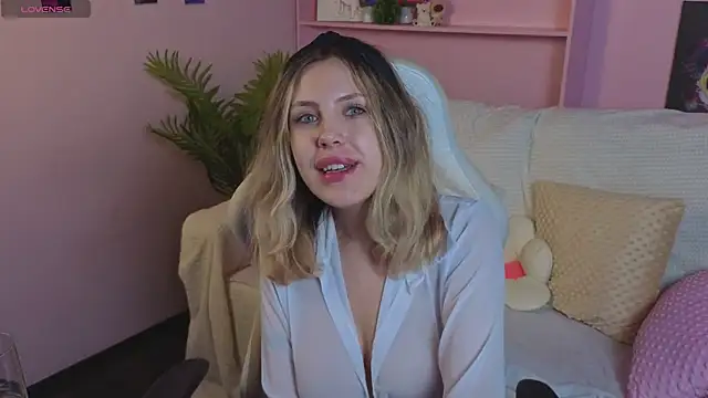 _amymoore_ Adlı Modelin Canlı XXX Sohbeti