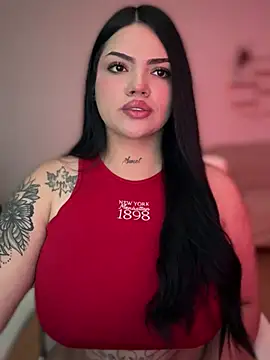 MarianDiRose Adlı Modelin Canlı XXX Sohbeti
