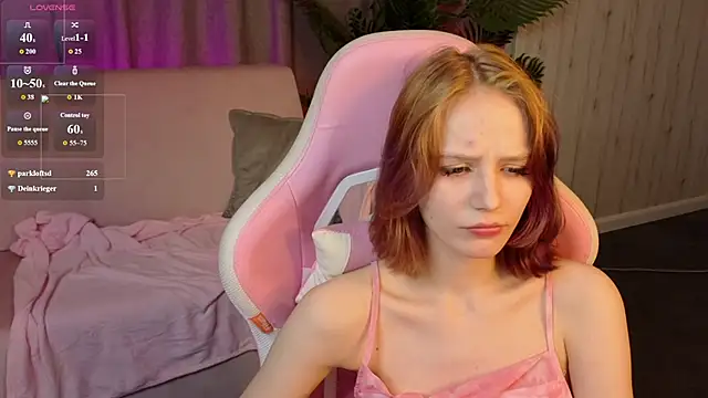 AliceJohansone's Live XXX Chat