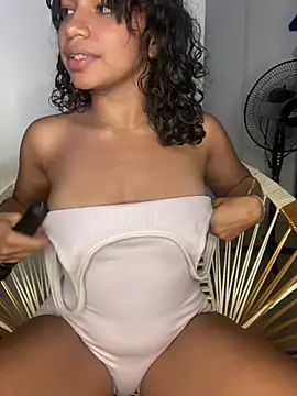 Eloise_aksnes – Naživo XXX chat
