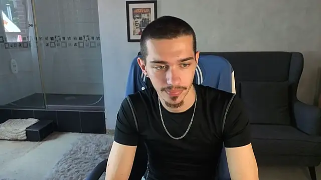 XXX chat uživo modela KaydenDrew