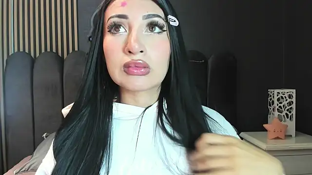 Nicolette_ks_'s Live XXX Chat