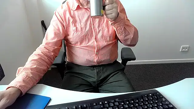 Buggemann Adlı Modelin Canlı XXX Sohbeti