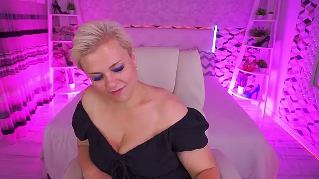 CrystalVibe's Live XXX Chat