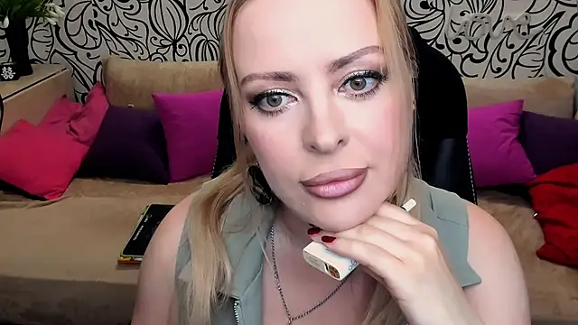Hotdreamhere: απευθείας συνομιλία ΧΧΧ