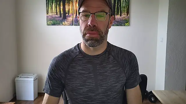 DaddyHarry_MatureStallion's Webcam Show