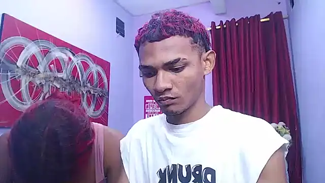 XXX chat uživo modela black_twinks