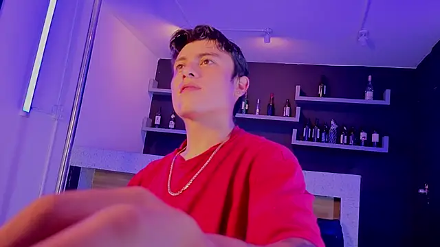 הופעת וובקאם של angel_still_