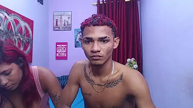 Show de black_twinks na webcam