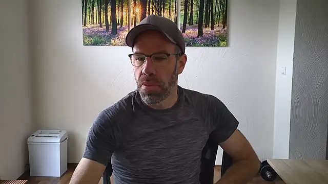 DaddyHarry_MatureStallion Live XXX Chat