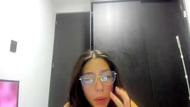 Miranda-cambell's Live XXX Chat