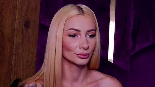 AngieShae: απευθείας συνομιλία ΧΧΧ