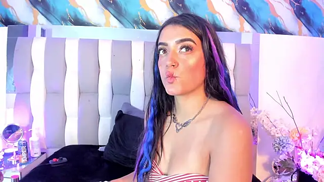 IsaDiiaz Adlı Modelin Canlı XXX Sohbeti