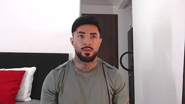 andrea_de_lucaa's Webcam Show