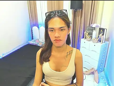 Seductive_aliyah's Live XXX Chat