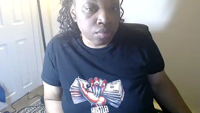 Chatroom XXX en direct de Sexymona1218