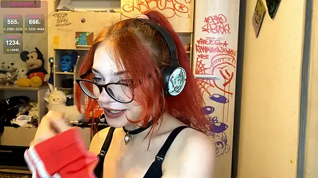RedHeadCat live XXX chat