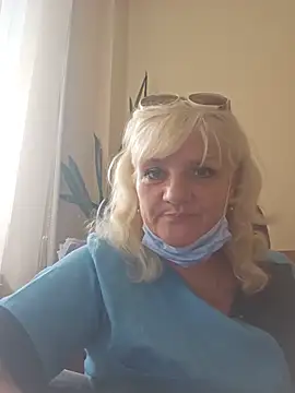 AliceStar333's Live XXX Chat