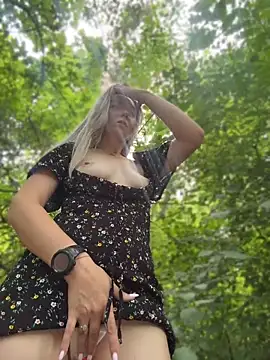 Crazy-Rosa Live XXX-chat