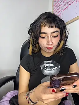 baby_akuma's Live XXX Chat