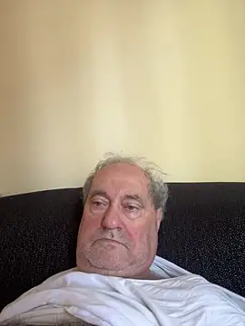 csikar – Naživo XXX chat